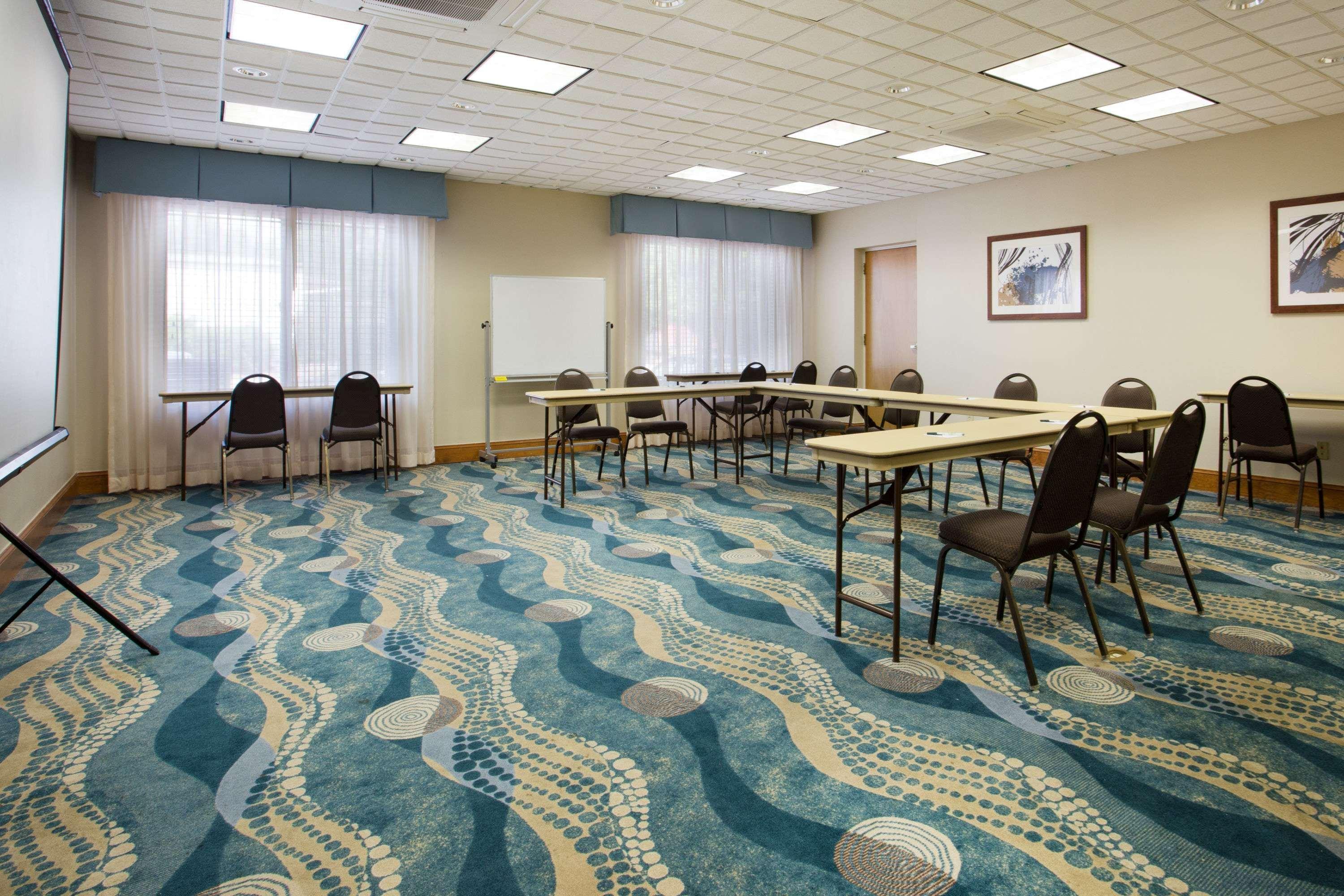 Wingate By Wyndham Garner/Raleigh South Hotel Exterior photo